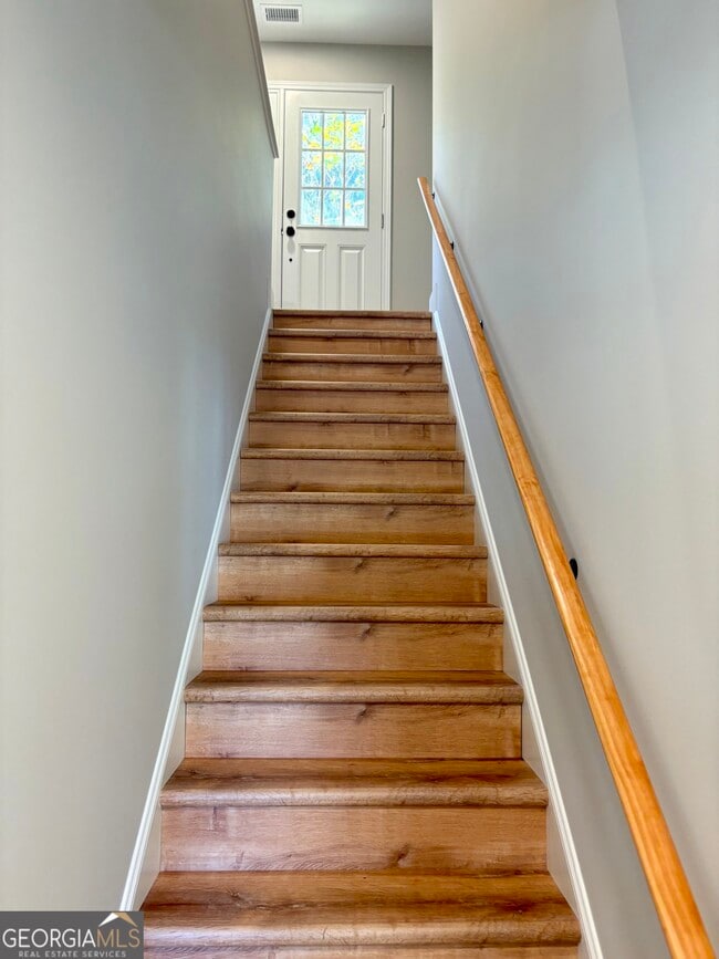 Building Photo - 114 Hidden Springs Way