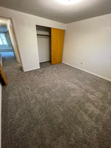 Building Photo - 2901 8th Ave N