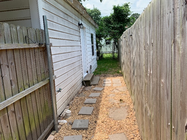 Building Photo - 1015 N 8th St