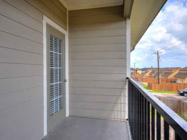 Building Photo - 3503 Summerway Dr