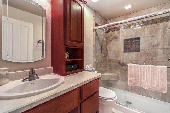 Building Photo - 2733 Bensonhurst Ln