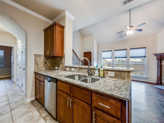 Building Photo - 2209 Highland Villa Ln