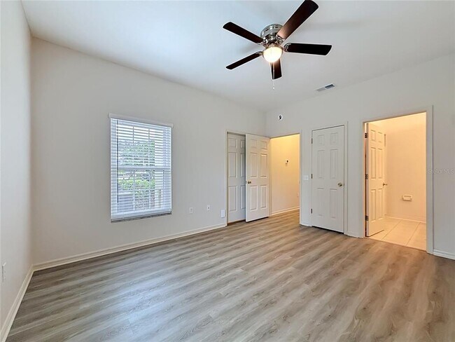 Building Photo - 704 Eagle Pond Dr