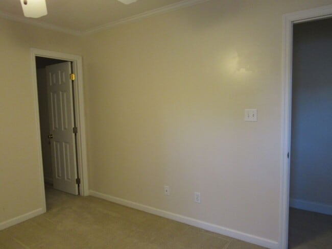 Building Photo - Foxborough Subdivision