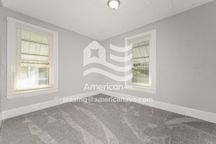 Building Photo - 1402 Linden St