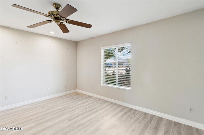 Building Photo - 5838 E Cochise Rd