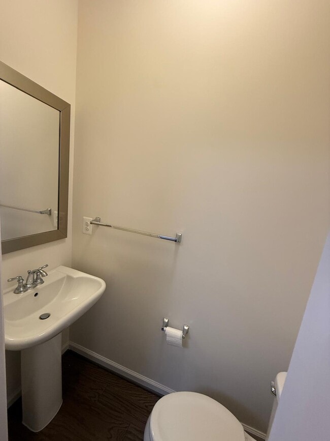 Building Photo - 23910 Catawba Hill Dr