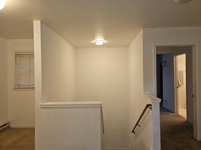 Building Photo - 1070 Elk Run Ln