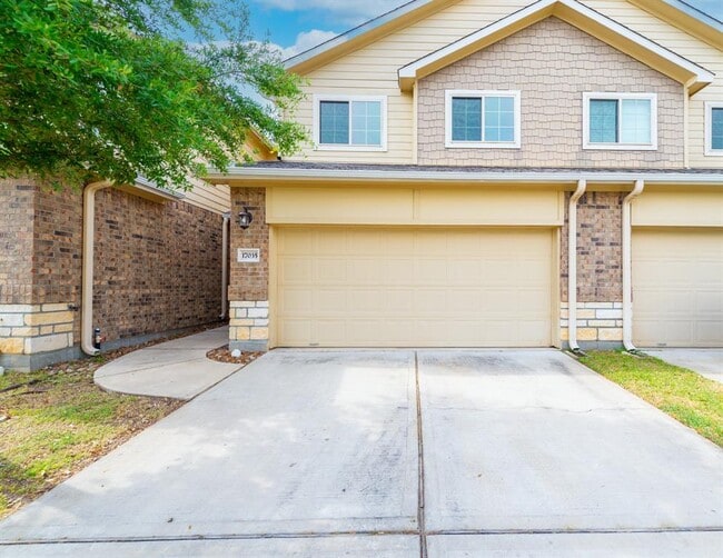 Primary Photo - 17035 Wilthorne Gardens Ct
