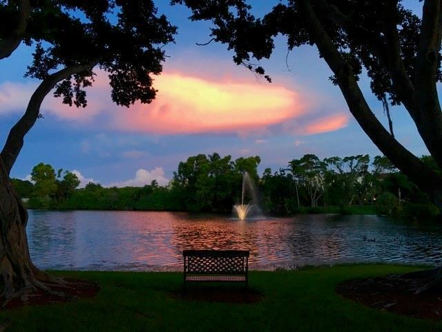 Building Photo - 950 Lavers Cir