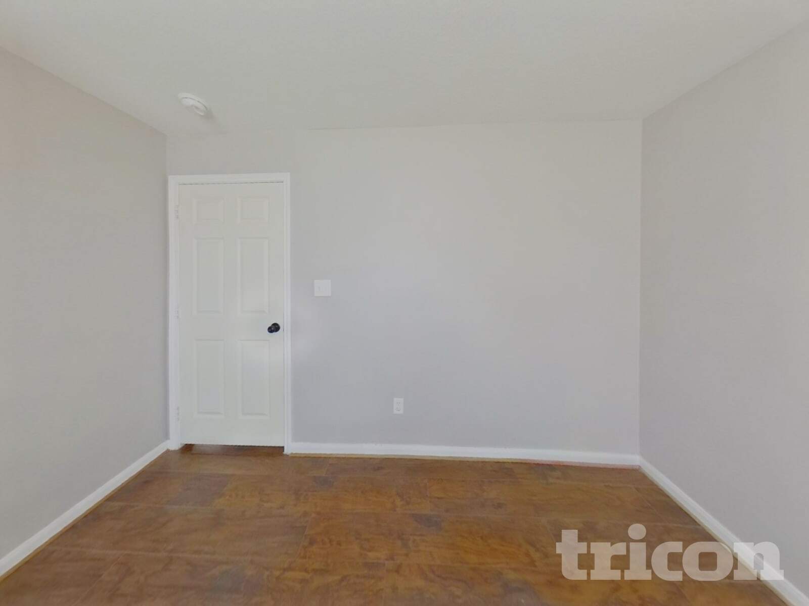 Building Photo - 10951 Royal Forest Dr