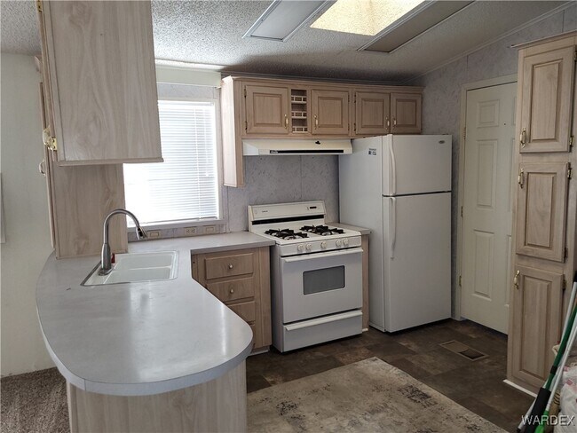 Building Photo - 4479 Amanda Ave