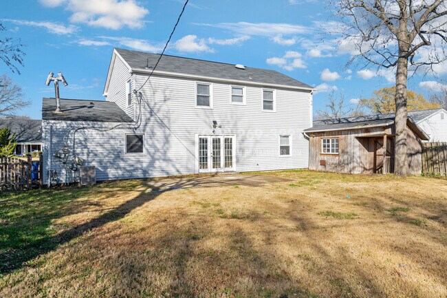 Building Photo - 2511 Kitmore Ln