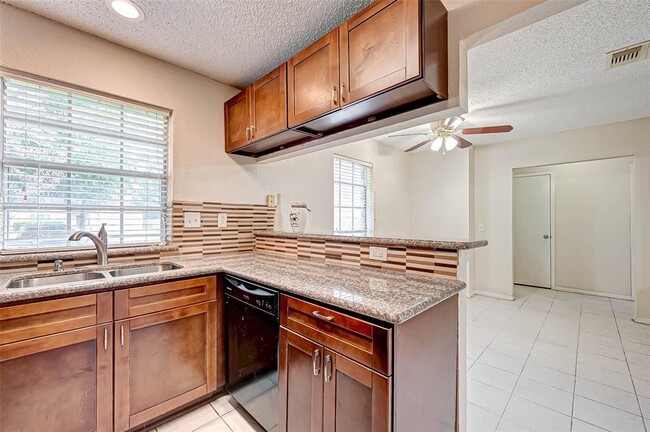 Building Photo - 3507 Cabin Pl