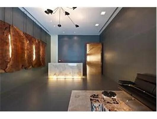 Building Photo - 305 W 16th St