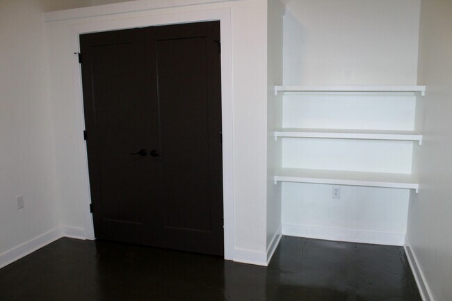 Building Photo - Culpeper Lofts - Building B
