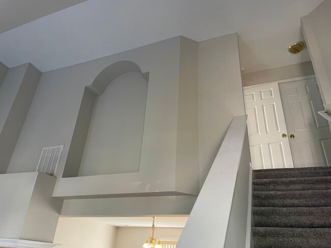 Building Photo - 153 Danesway Dr