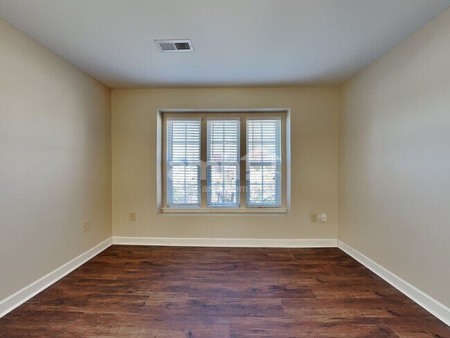 Building Photo - 4799 Eagle Path