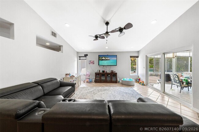 Building Photo - 14463 SW 16th Ct