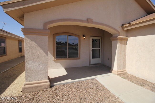 Building Photo - 14009 Robert Ituarte Dr