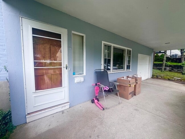 Building Photo - 11 Tirrell Crescent