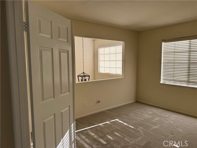 Building Photo - 13 Channel Island St