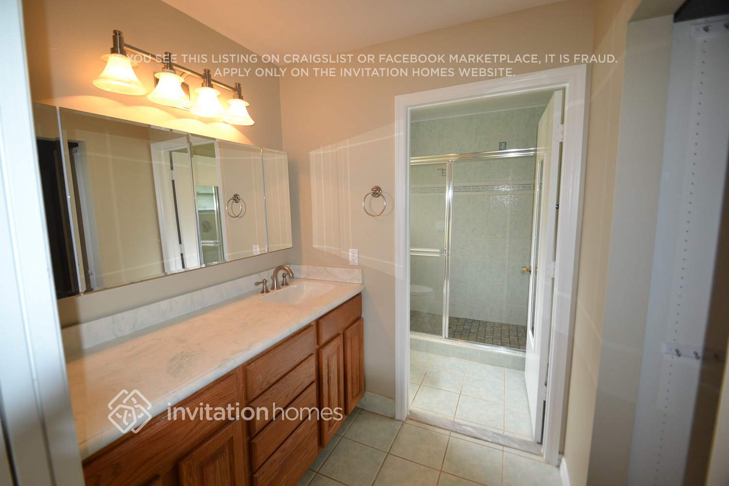 Building Photo - 301 SW 27th Ave