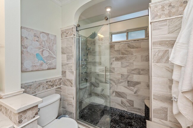 Building Photo - 4522 Parkwood Ln