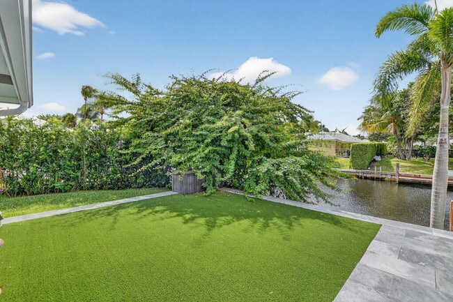 Building Photo - 891 Hickory Terrace