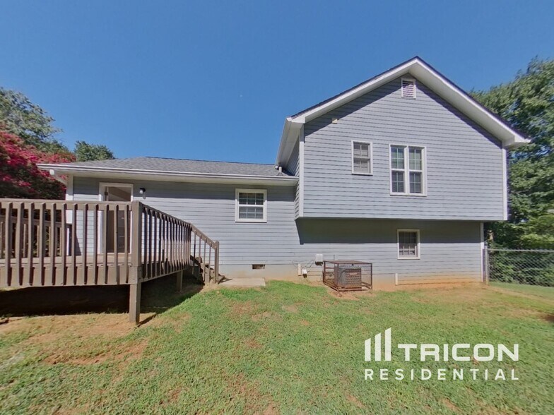 Building Photo - 178 Nicole Dr
