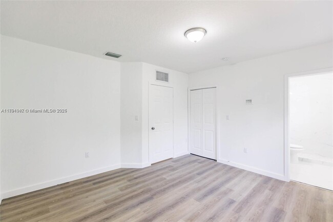 Building Photo - 765 SW 6th Ct