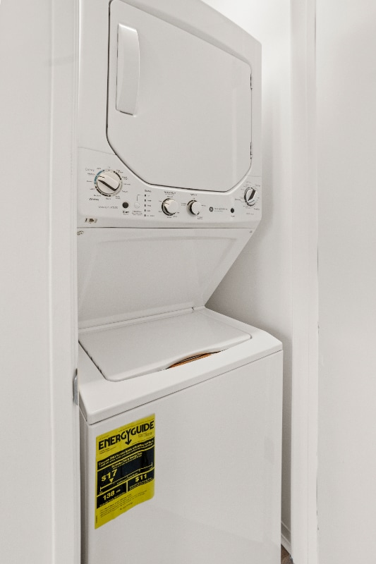 Building Photo - 1425 S State St