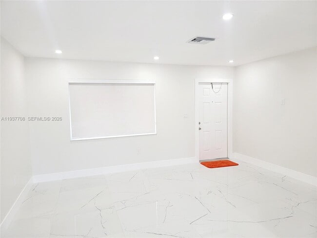 Building Photo - 14860 SW 307th St