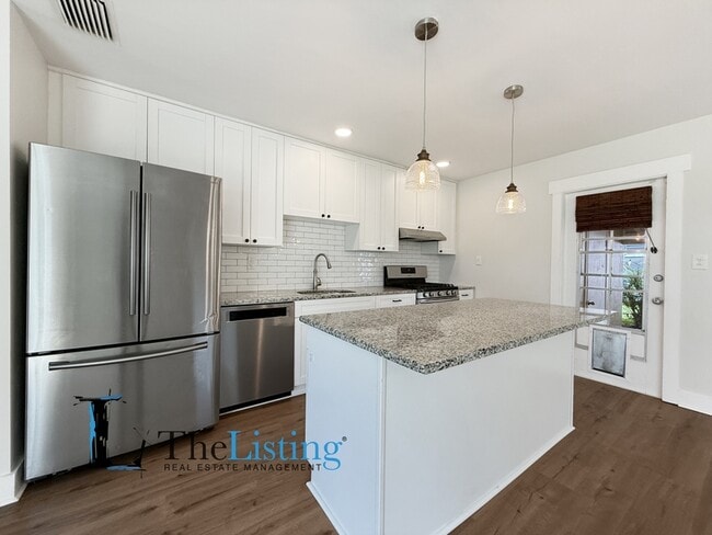 Building Photo - 4501 S Cortez Ave