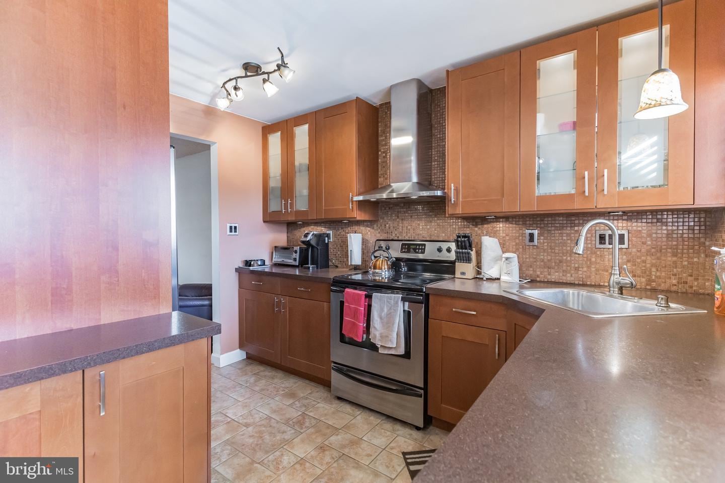 Building Photo - 504 Chanticleer