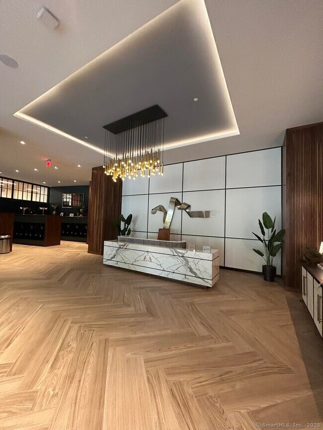 Building Photo - 711 Summer St