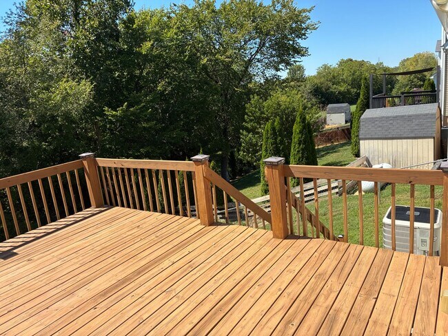 Building Photo - **ELIZABETHTOWN INDEPENDENT SCHOOL DISTRICT**