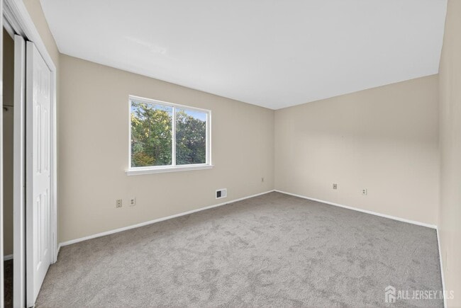 Building Photo - 1606 Madaline Dr