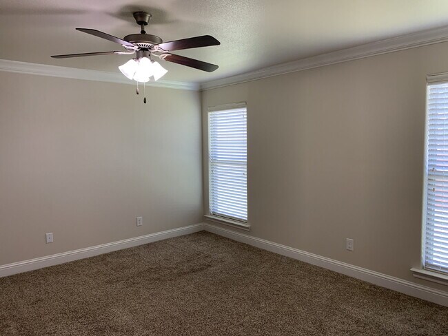 Building Photo - Beautiful Home in Frenship School District!!