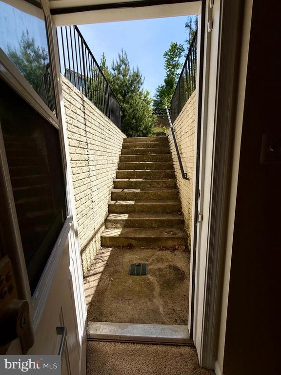 Building Photo - 3010 Winterbourne Dr