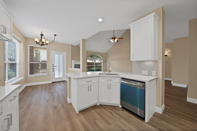 Building Photo - 18638 Tall Oak Dr