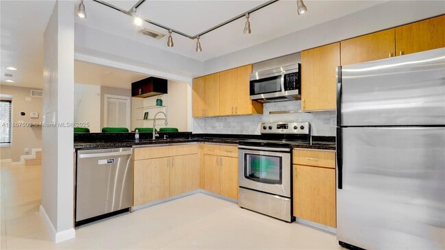 Building Photo - 10953 SW 75th St