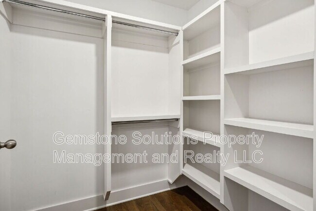 Building Photo - 1609 9th Ave N