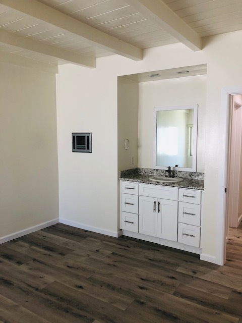 BEDROOM SINK - 1804 Pullman Ln