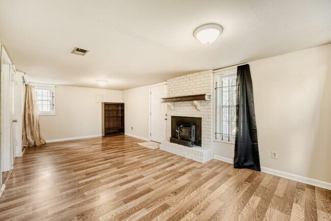 Building Photo - 3160 Kipling Dr