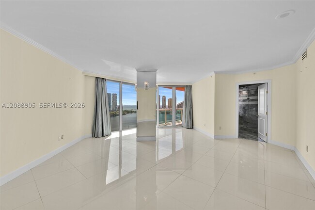 Building Photo - 3370 Hidden Bay Dr