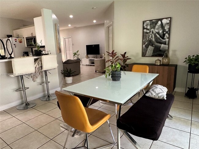 Building Photo - 4748 NW 111th Ct