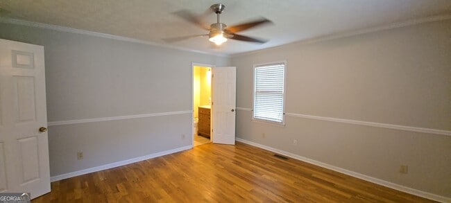 Building Photo - 820 Woodland Dr