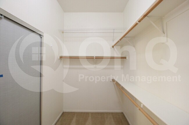 Building Photo - 1445 S Park Grove Cir