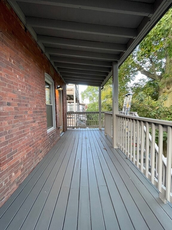 Building Photo - 43 Saxton St